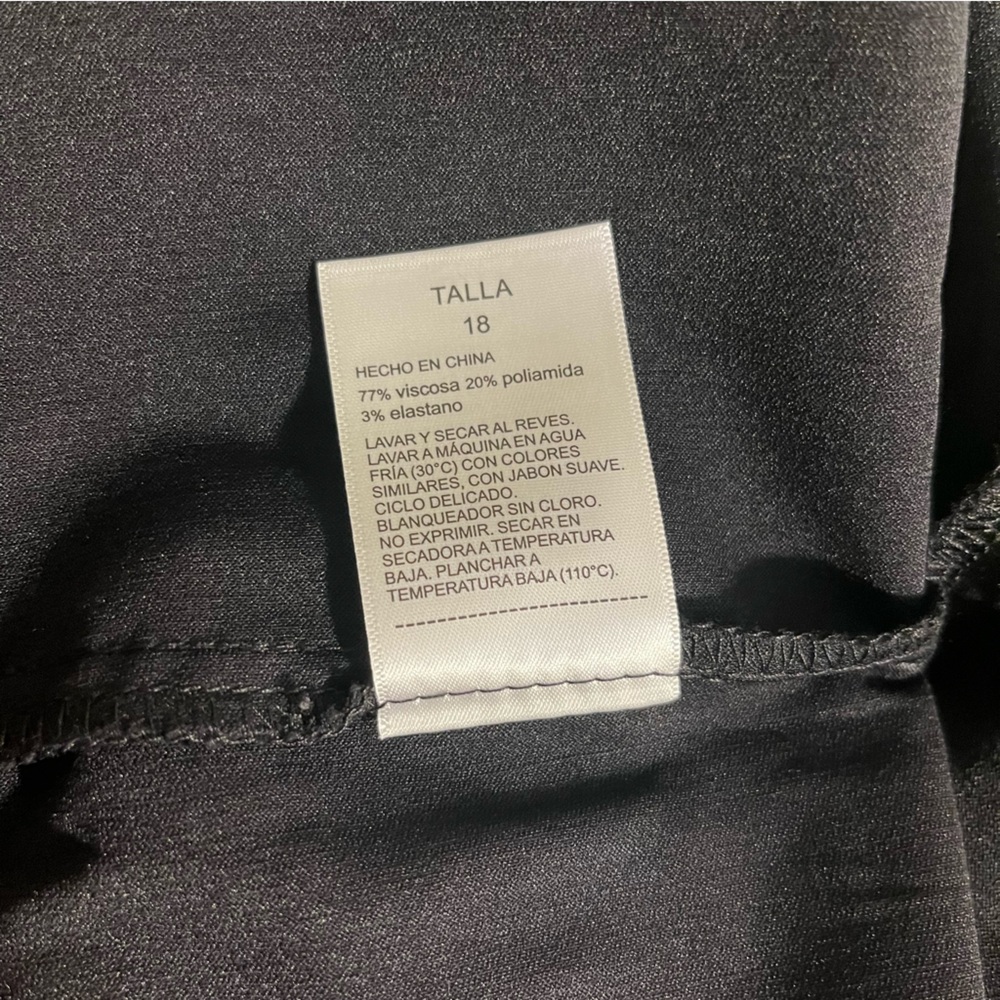 Rafealla Size 18 Black Super Soft Stretch Capris - Picture 7 of 7